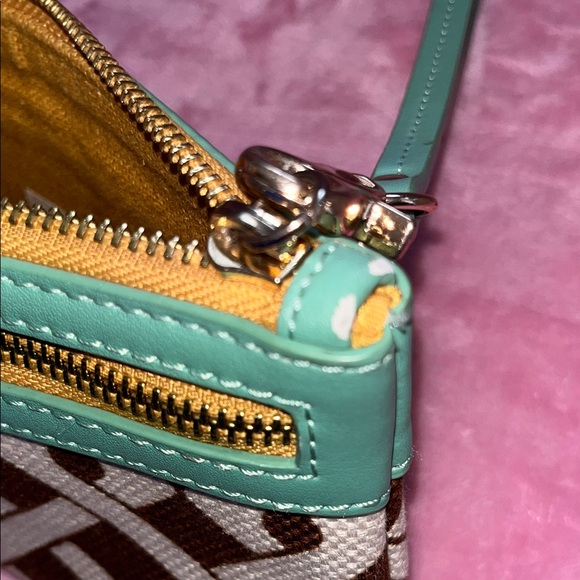 Spartina 449 Brown and Cream Wristlet - Picture 9 of 12